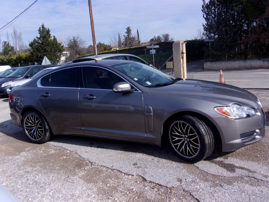 Jaguar XF 2.7 V6D BI-TURBO BOITE AUTO